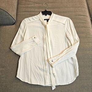 Banana Republic White Textured Casual Button Office Career Top Size XS Petite
